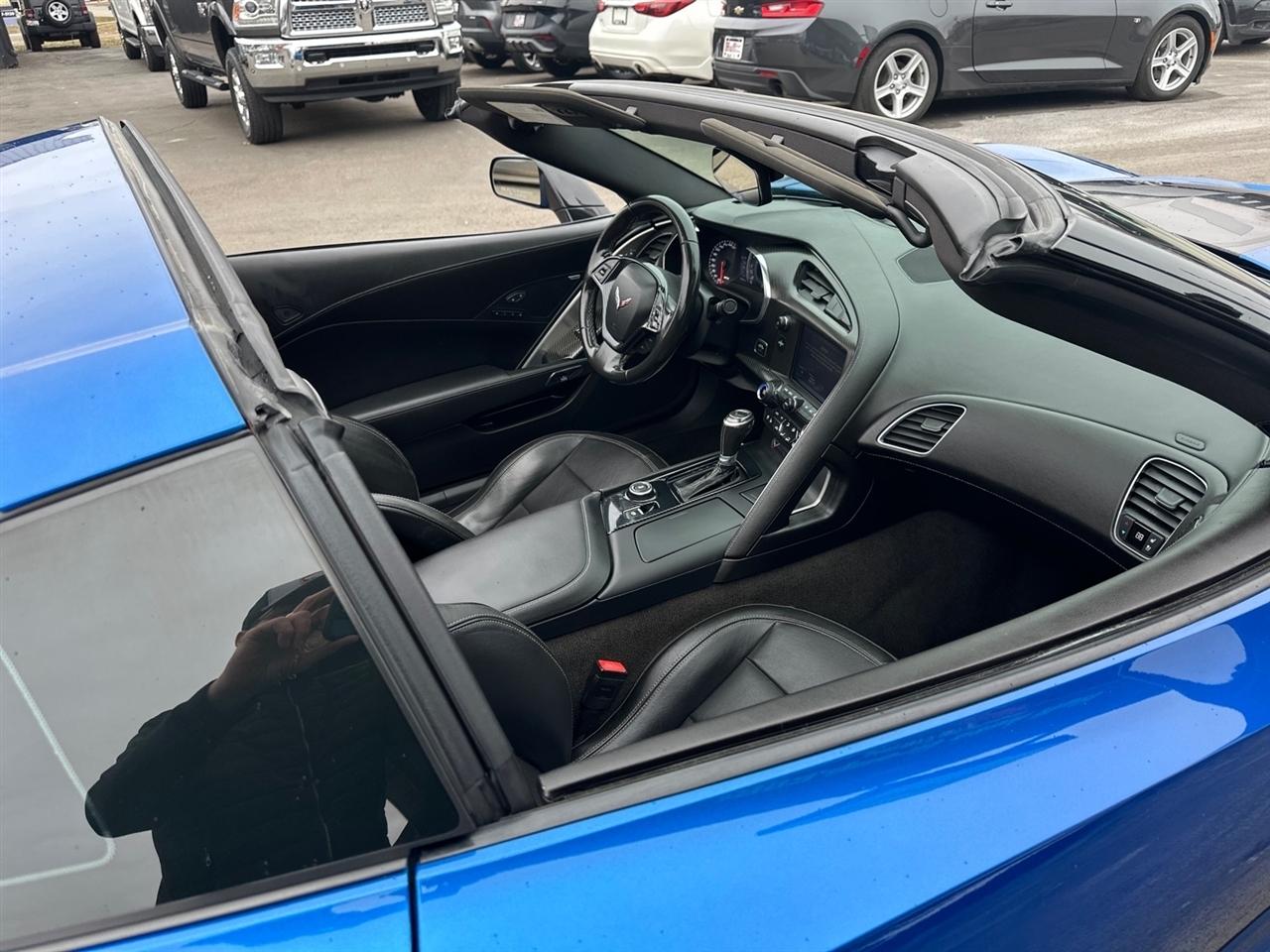 Chevrolet Corvette 2dr Stingray Z51 Cpe w/2LT 2015