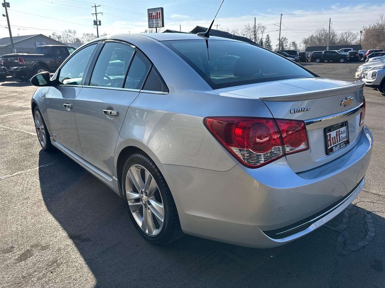 Chevrolet Cruze 4dr Sdn LTZ 2012