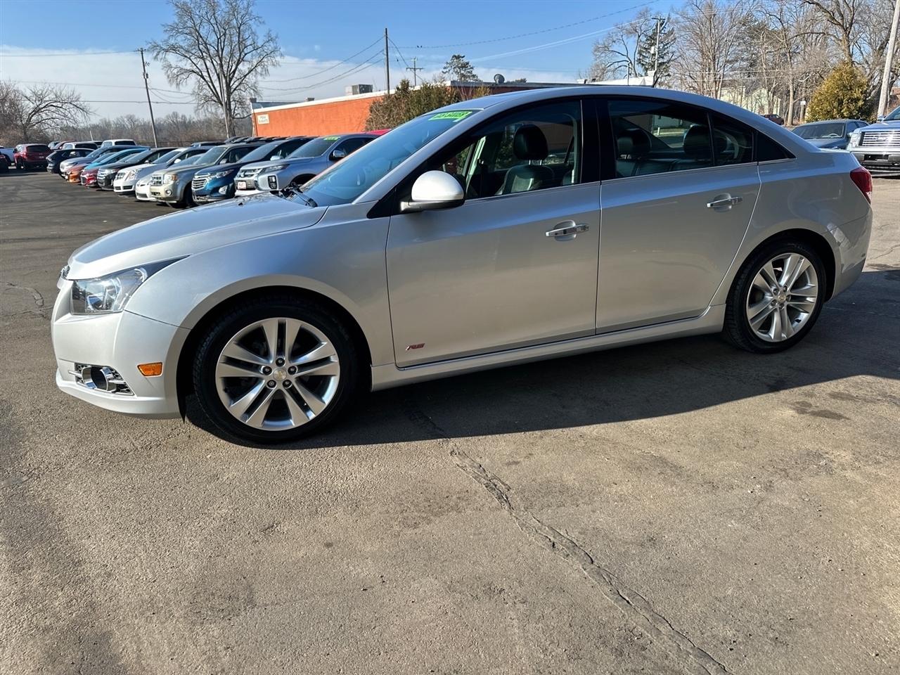 Chevrolet Cruze 4dr Sdn LTZ 2012