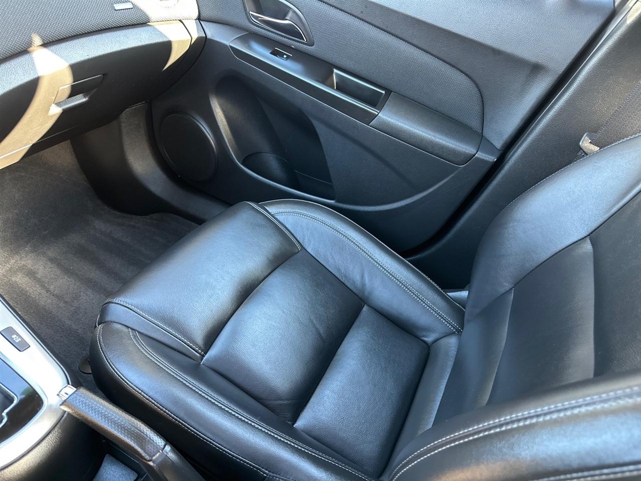 Chevrolet Cruze 4dr Sdn LTZ 2012