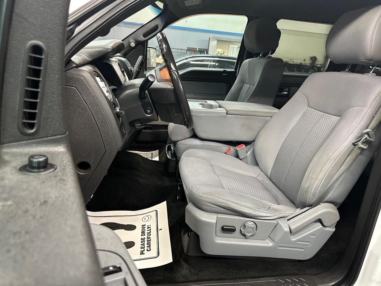 Ford F-150 4WD SuperCrew 157" XL w/HD Payload Pkg 2013