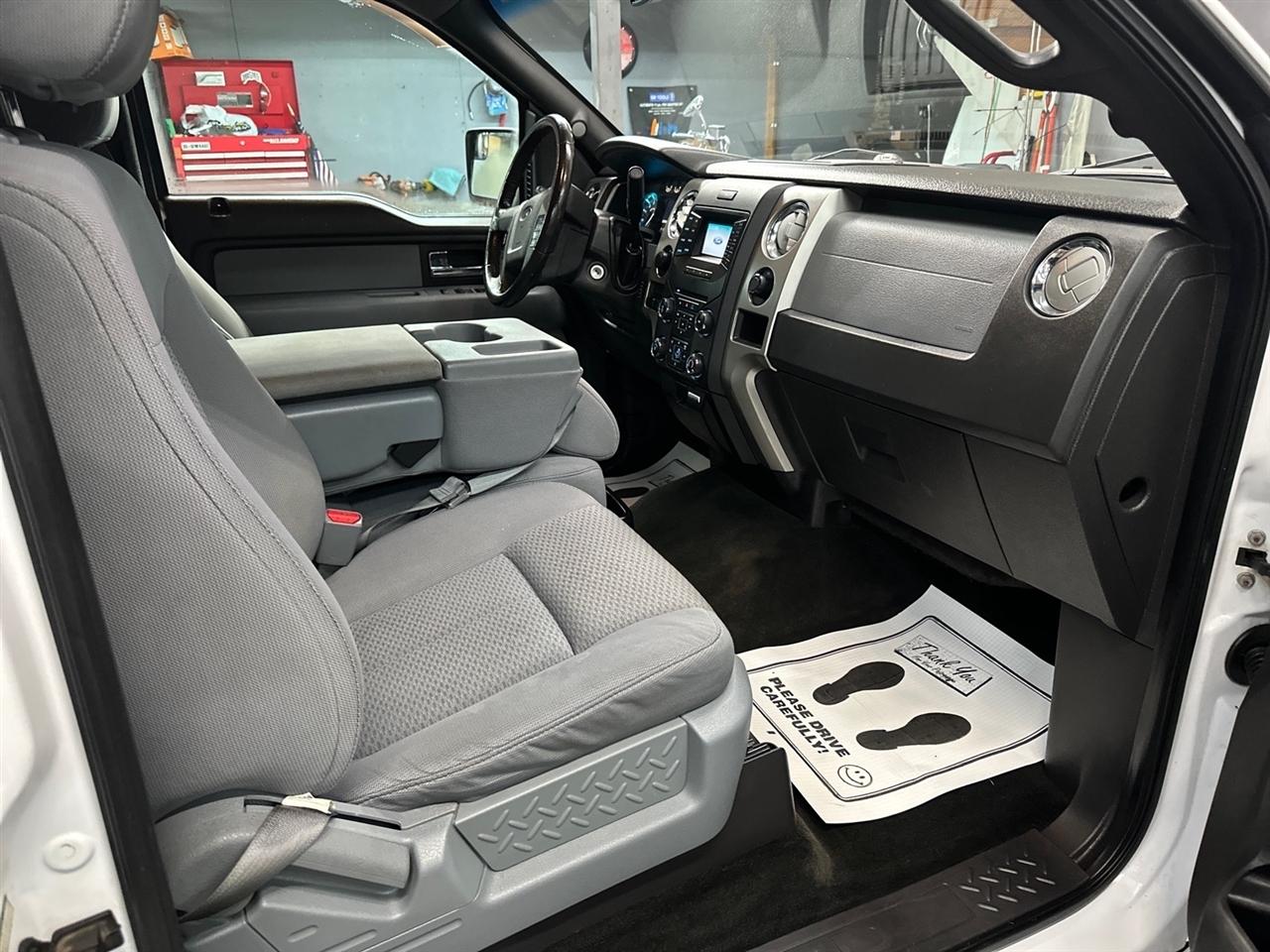 Ford F-150 4WD SuperCrew 157" XL w/HD Payload Pkg 2013