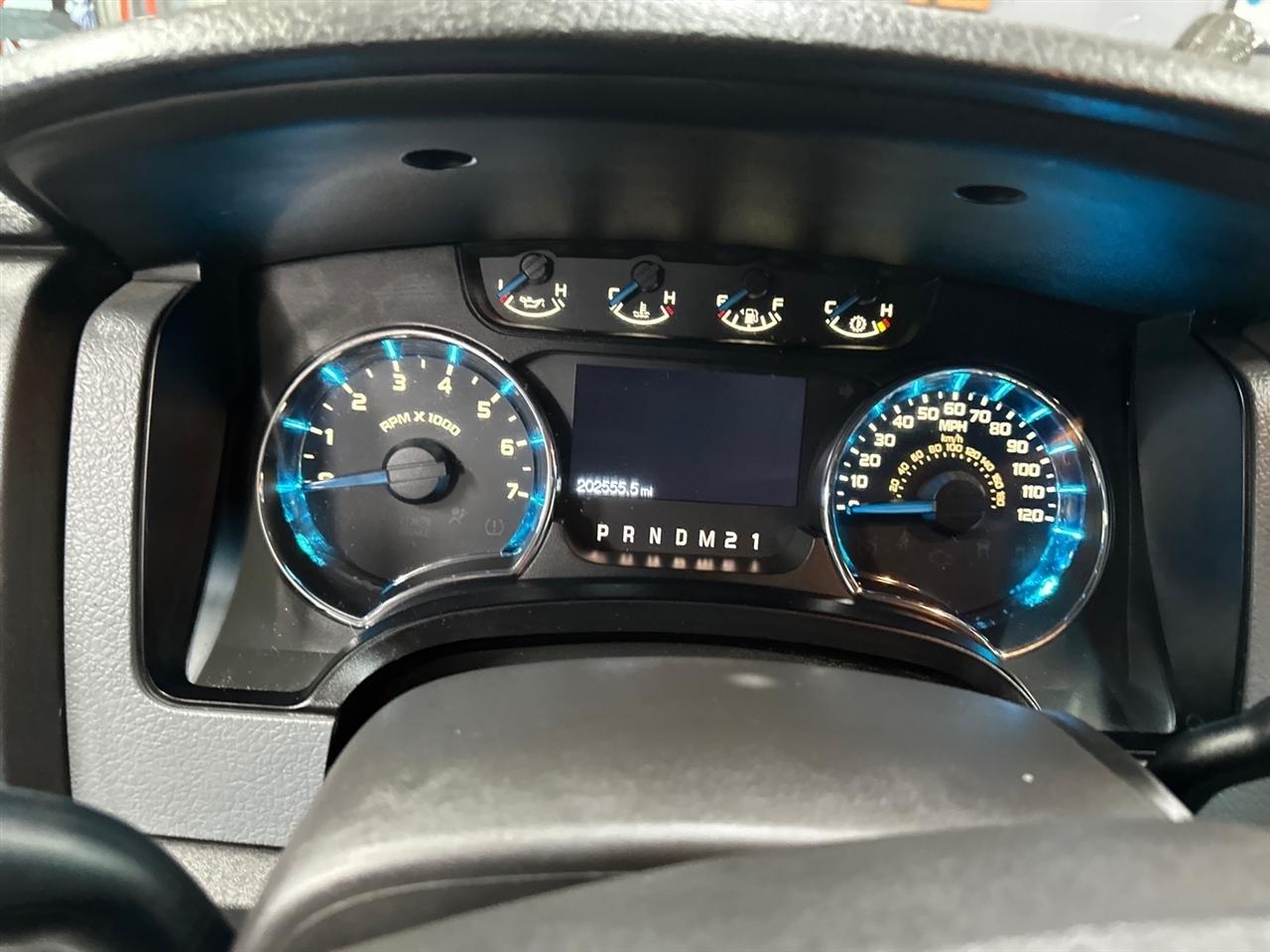 Ford F-150 4WD SuperCrew 157" XL w/HD Payload Pkg 2013