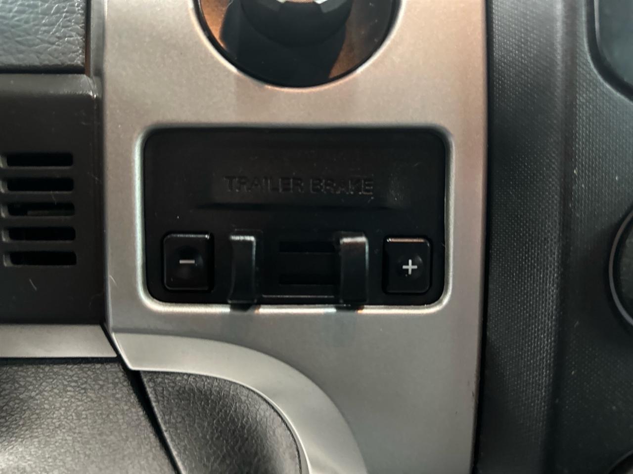 Ford F-150 4WD SuperCrew 157" XL w/HD Payload Pkg 2013