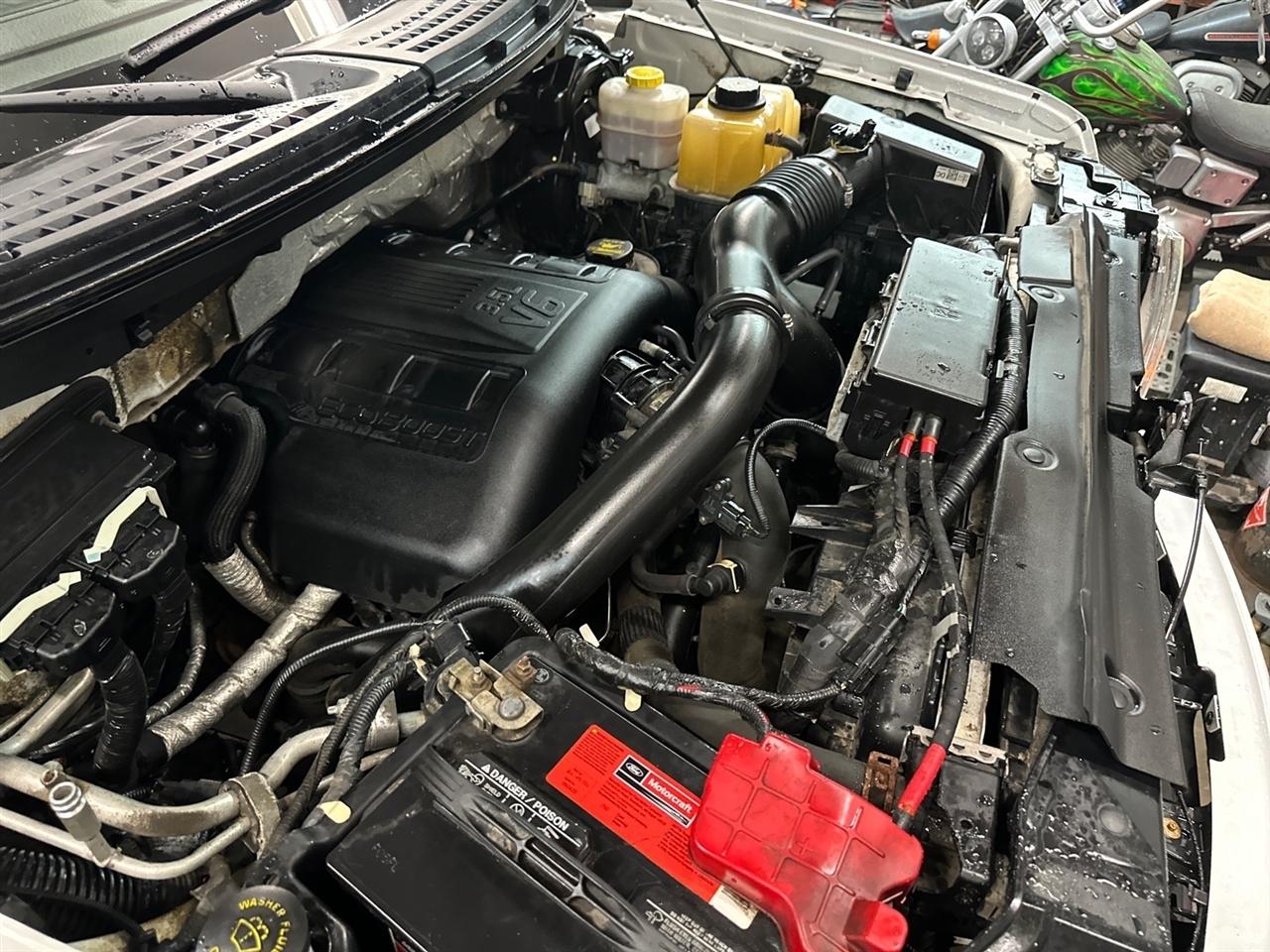 Ford F-150 4WD SuperCrew 157" XL w/HD Payload Pkg 2013