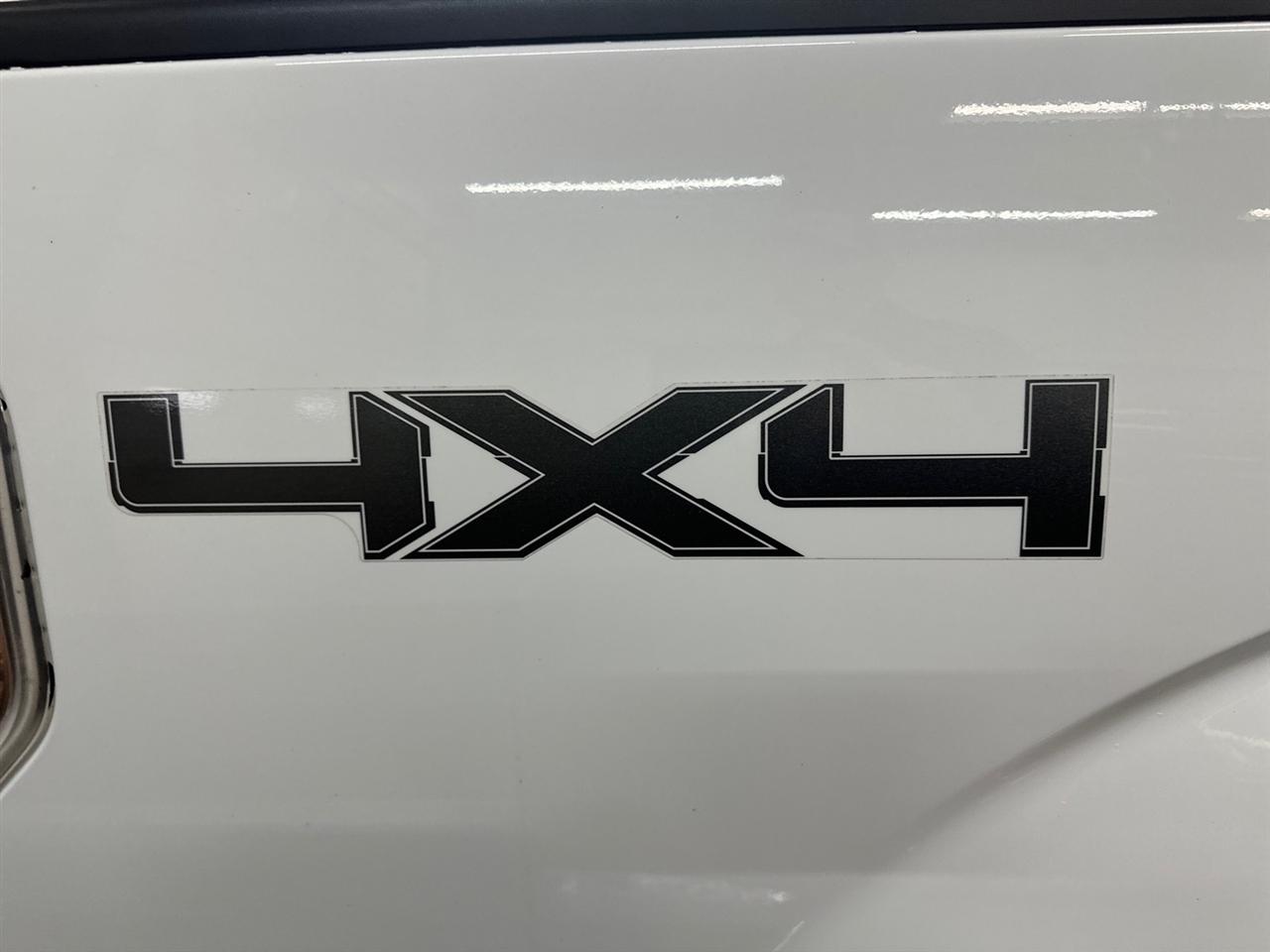 Ford F-150 4WD SuperCrew 157" XL w/HD Payload Pkg 2013