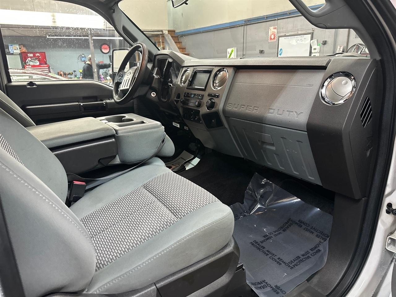 Ford Super Duty F-250 SRW 4WD SuperCab 142" Lariat 2011