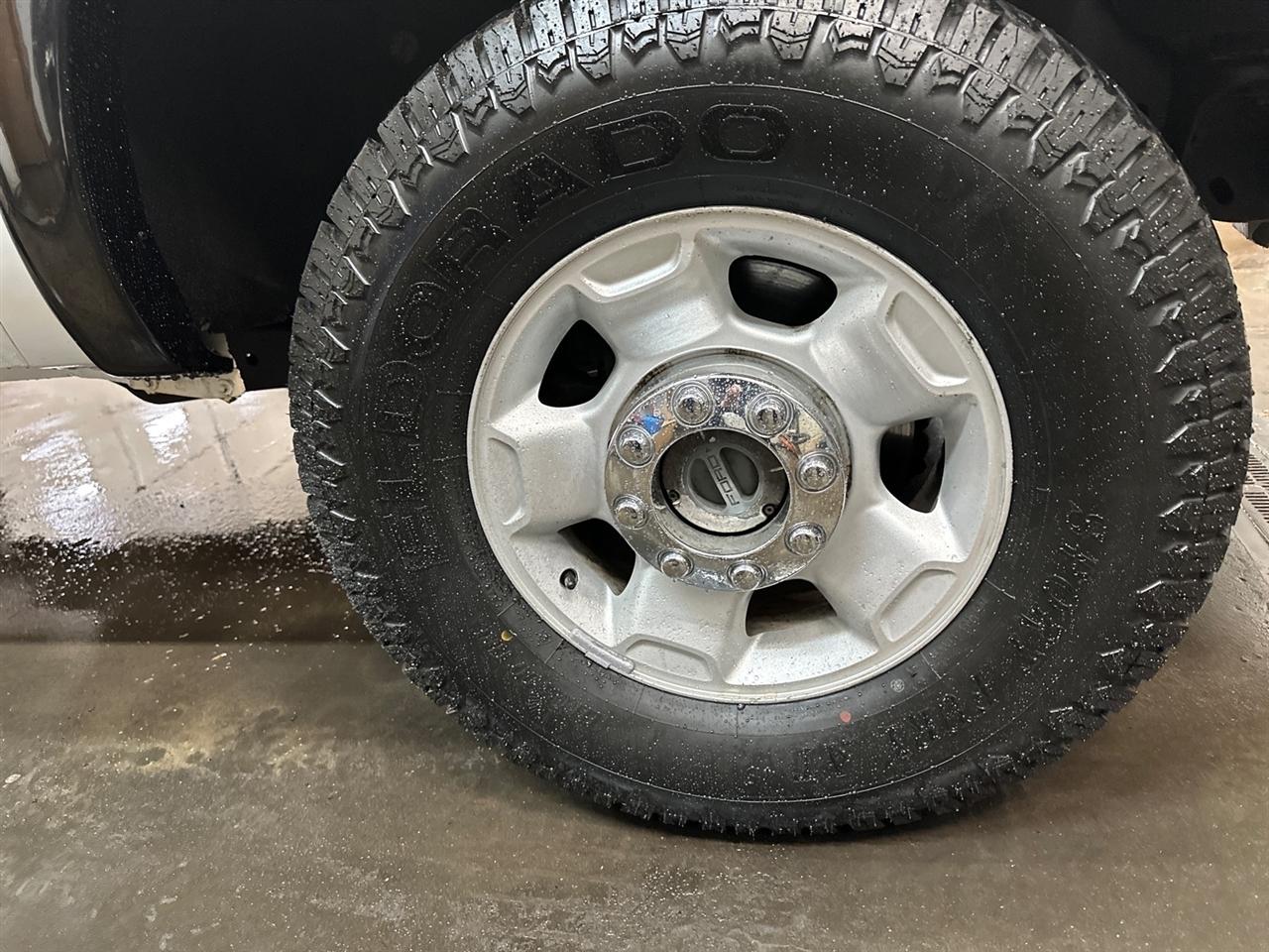 Ford Super Duty F-250 SRW 4WD SuperCab 142" Lariat 2011