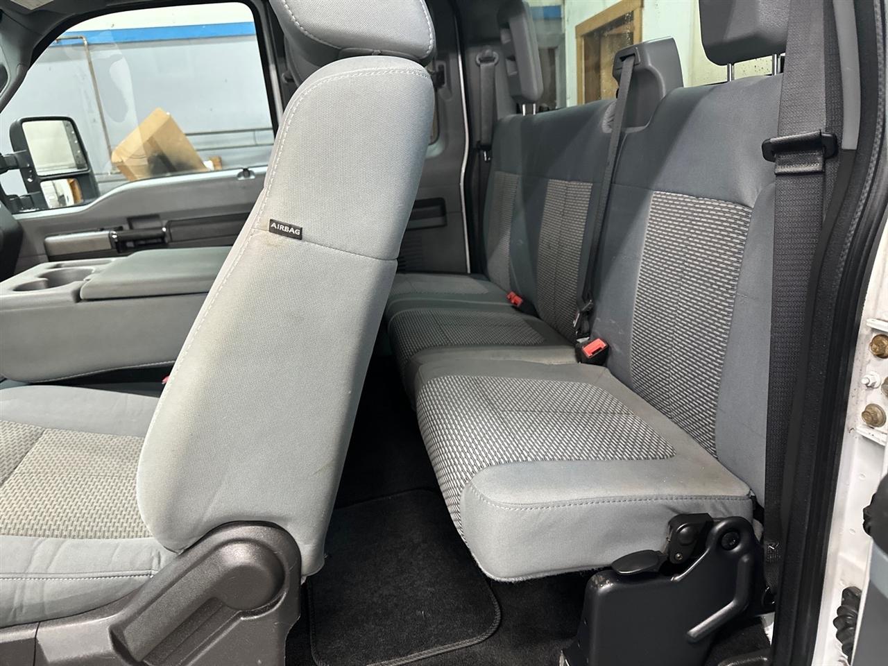 Ford Super Duty F-250 SRW 4WD SuperCab 142" Lariat 2011