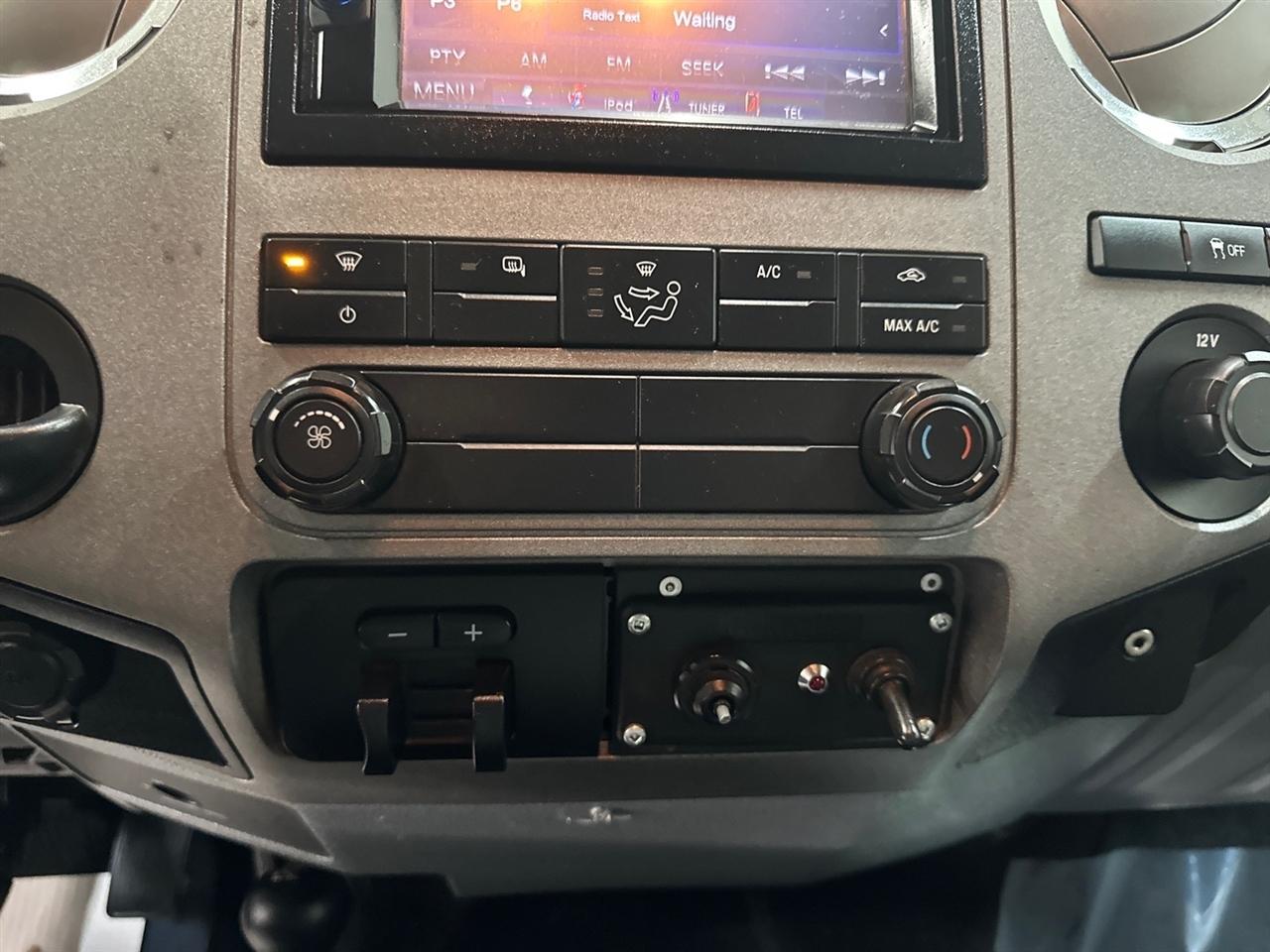 Ford Super Duty F-250 SRW 4WD SuperCab 142" Lariat 2011