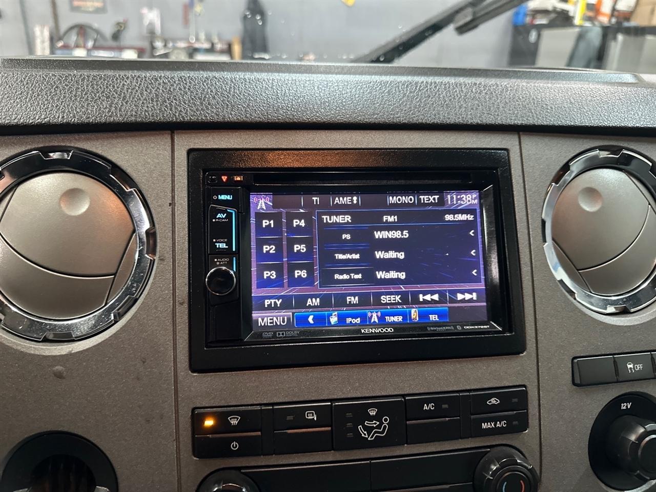 Ford Super Duty F-250 SRW 4WD SuperCab 142" Lariat 2011