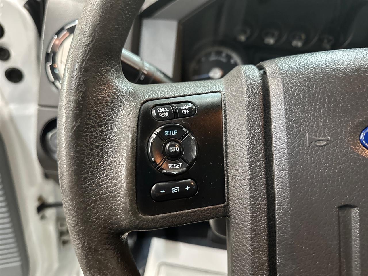 Ford Super Duty F-250 SRW 4WD SuperCab 142" Lariat 2011