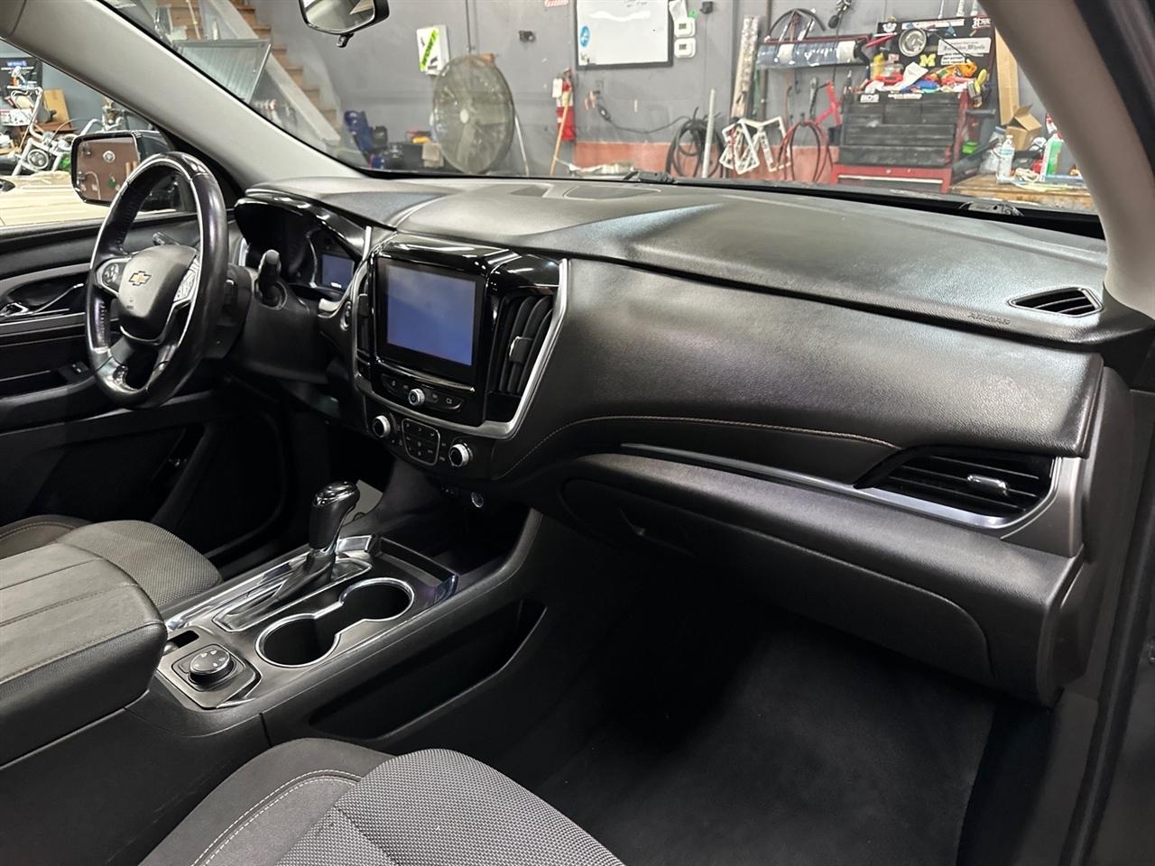 Chevrolet Traverse AWD 4dr LT Cloth w/1LT 2018