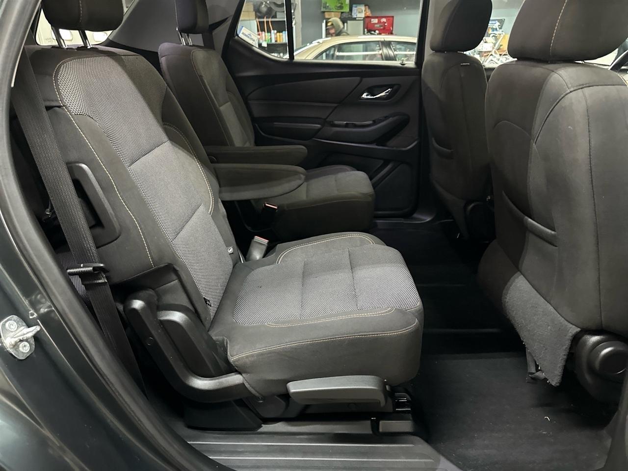 Chevrolet Traverse AWD 4dr LT Cloth w/1LT 2018