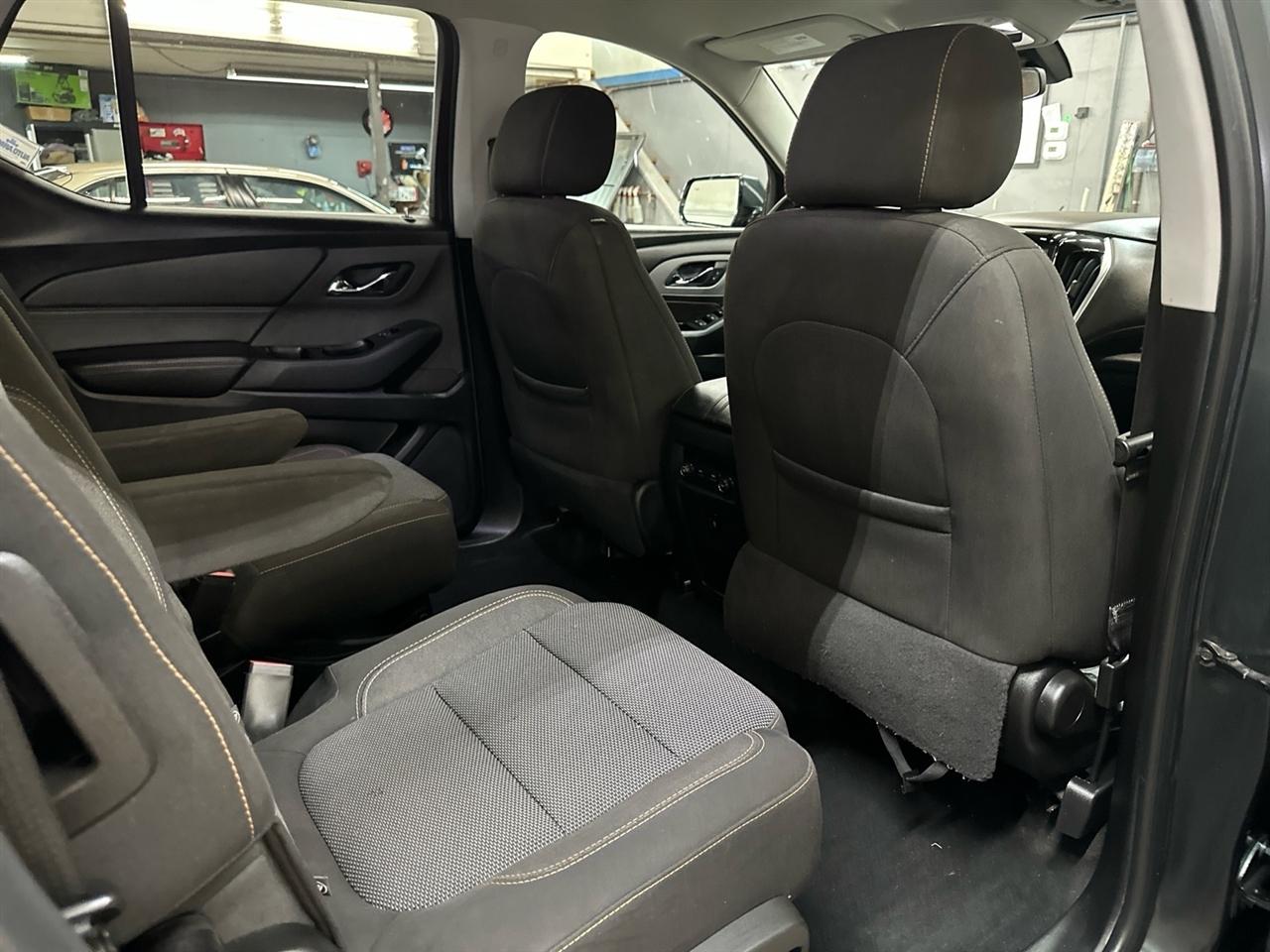 Chevrolet Traverse AWD 4dr LT Cloth w/1LT 2018