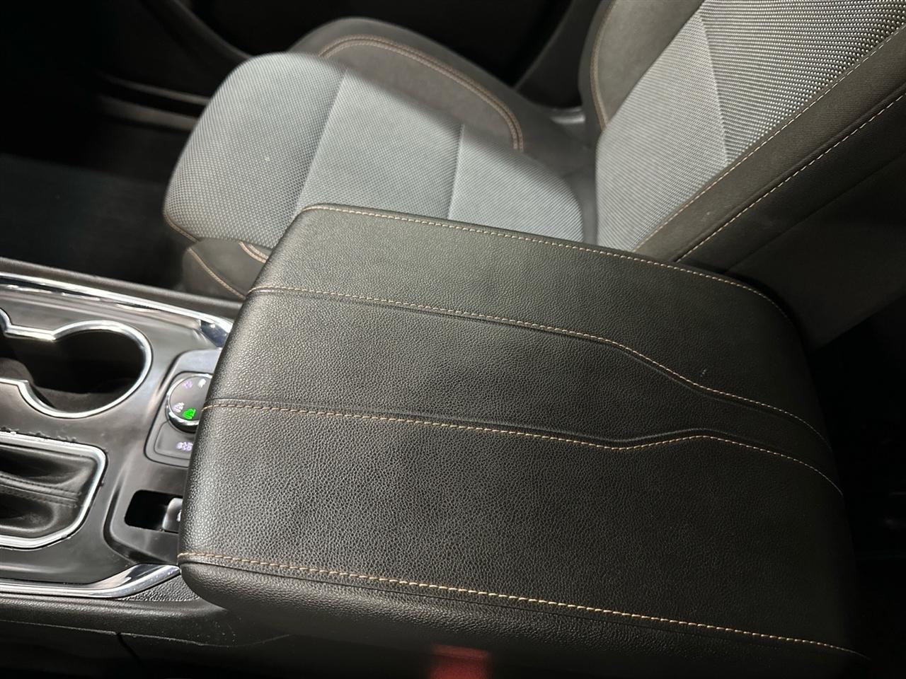 Chevrolet Traverse AWD 4dr LT Cloth w/1LT 2018