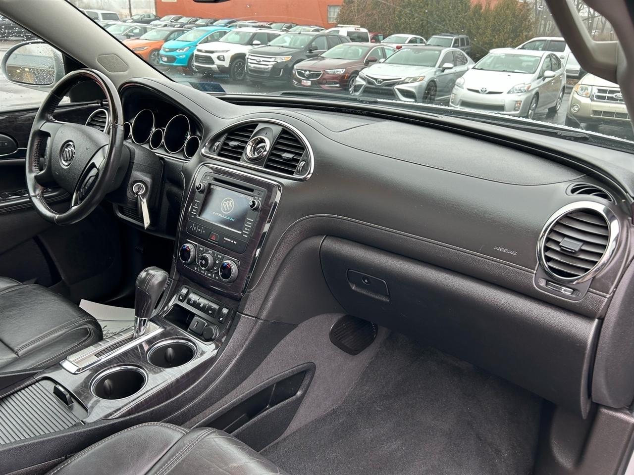 Buick Enclave AWD 4dr Leather 2016