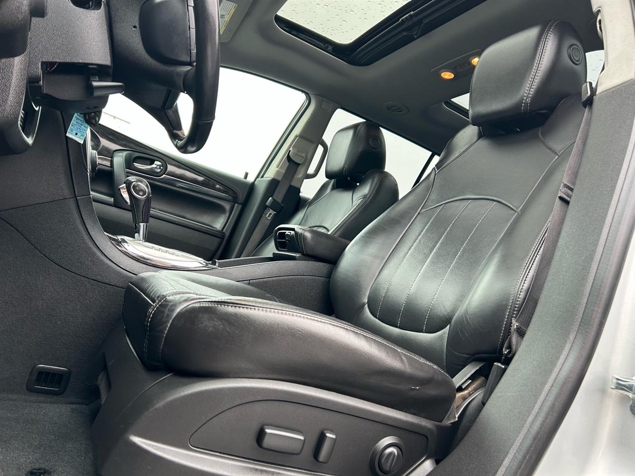 Buick Enclave AWD 4dr Leather 2016