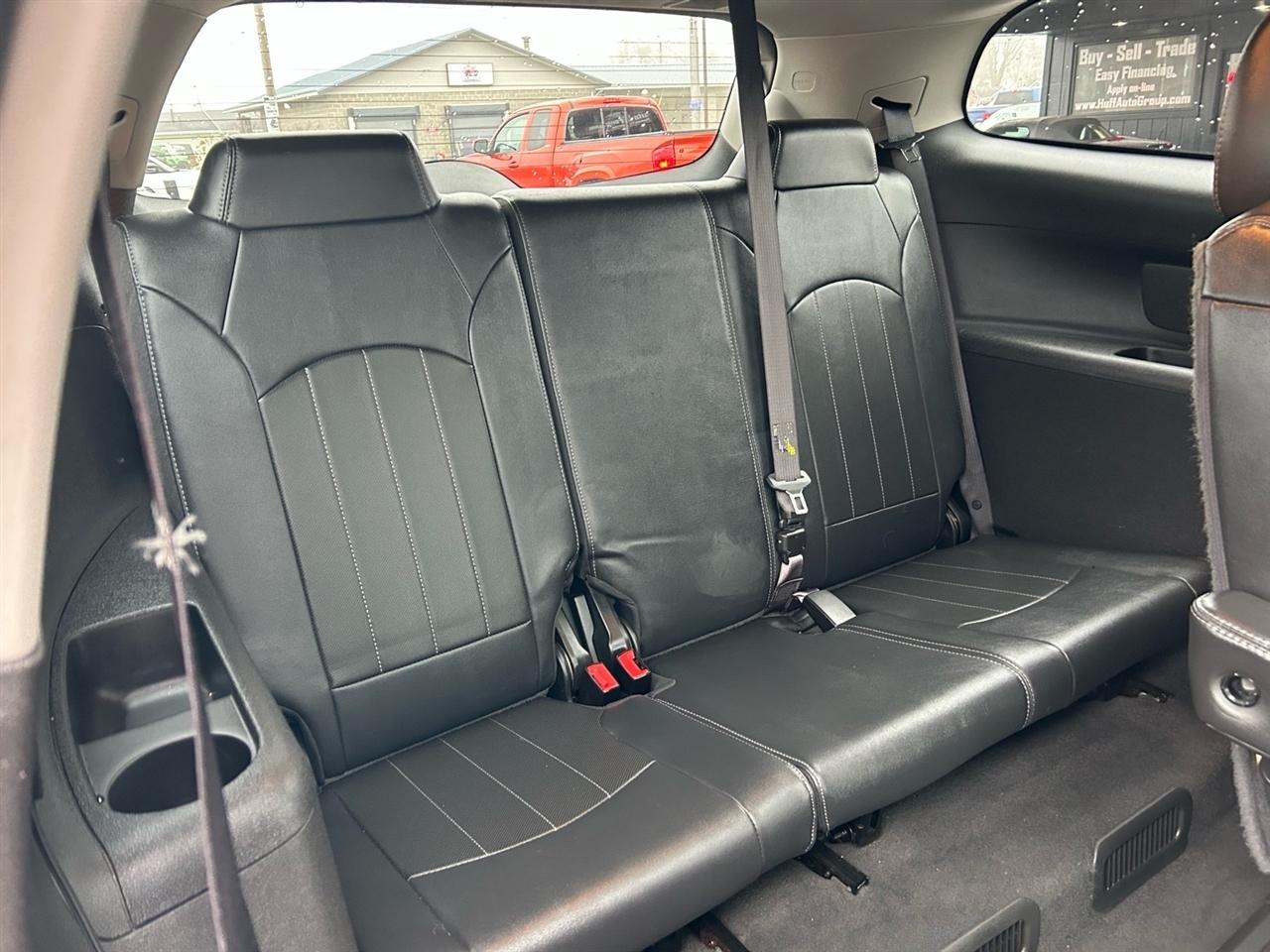 Buick Enclave AWD 4dr Leather 2016