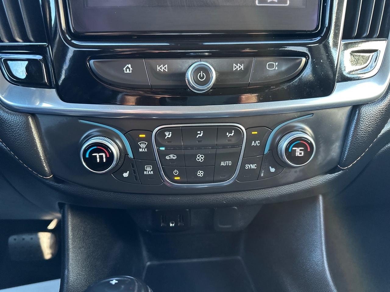 Chevrolet Traverse AWD 4dr LT Cloth w/1LT 2019