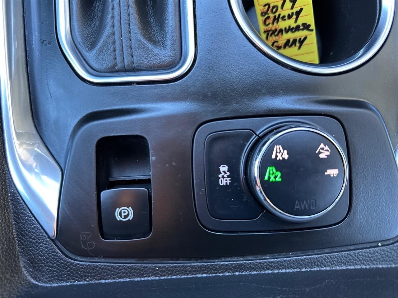 Chevrolet Traverse AWD 4dr LT Cloth w/1LT 2019