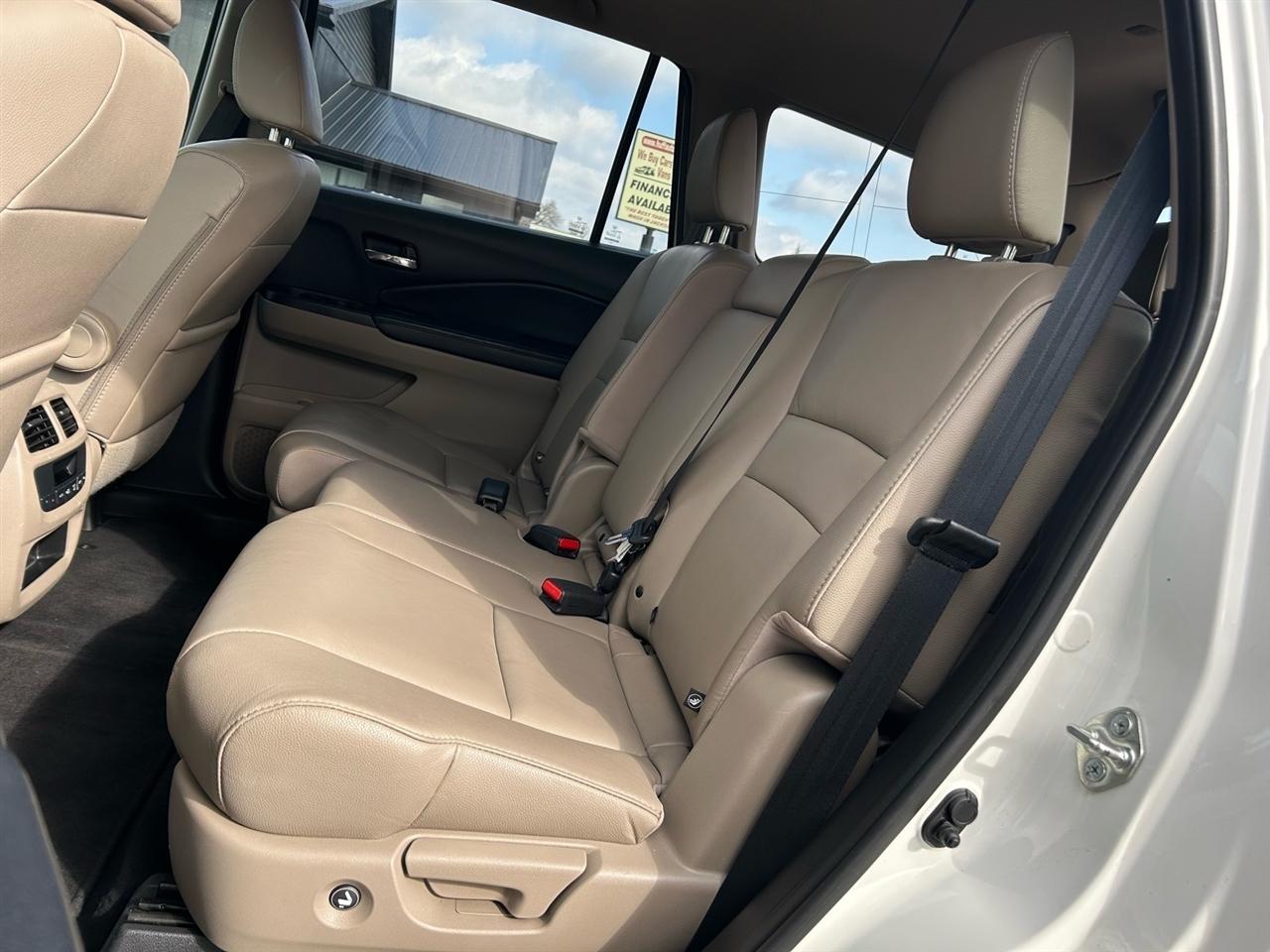 Honda Pilot EX-L w/Navigation AWD 2017