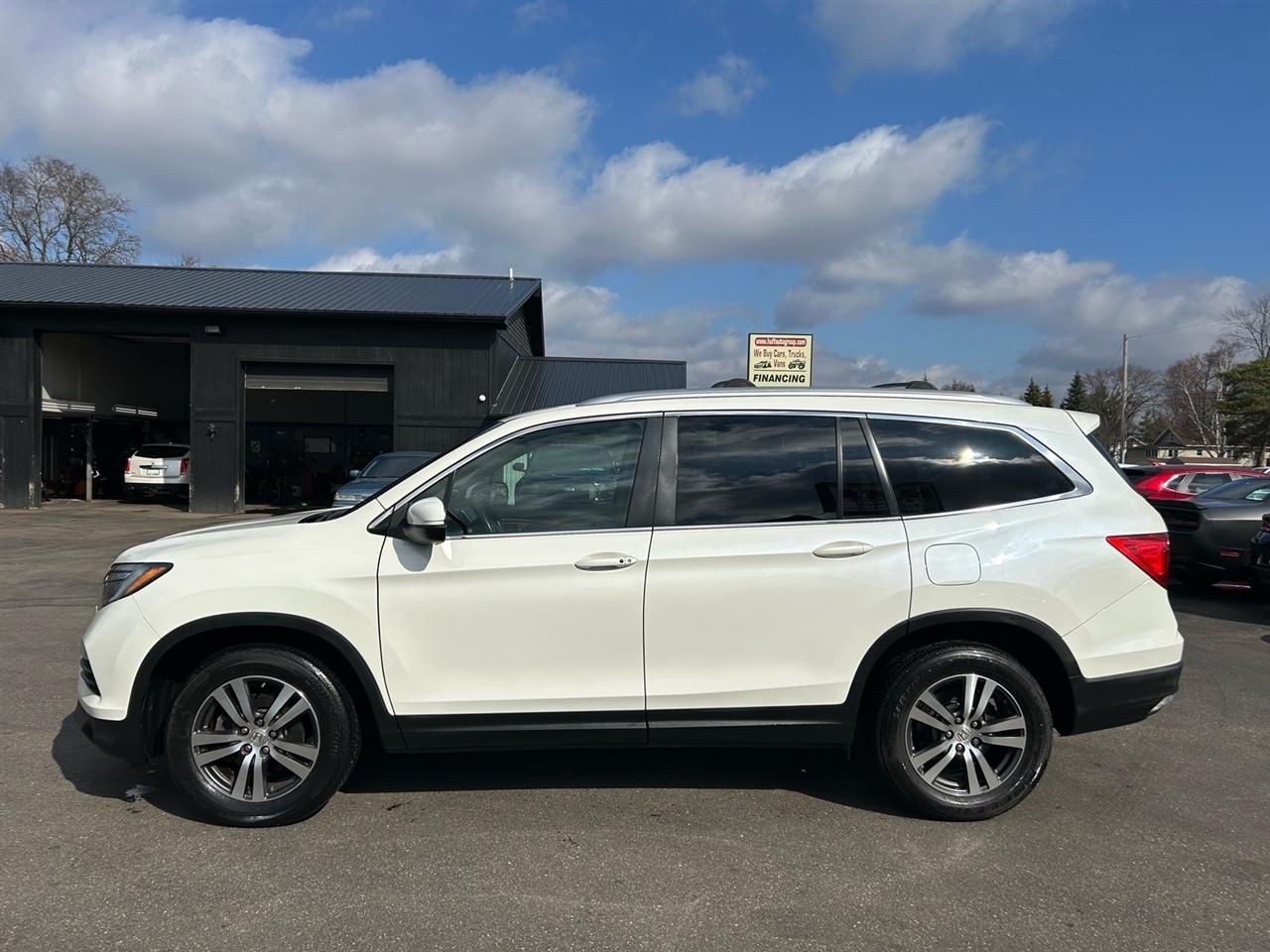 Honda Pilot EX-L w/Navigation AWD 2017