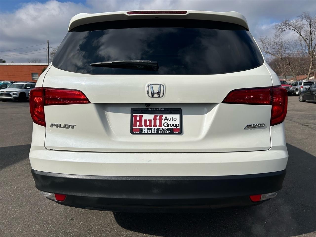 Honda Pilot EX-L w/Navigation AWD 2017