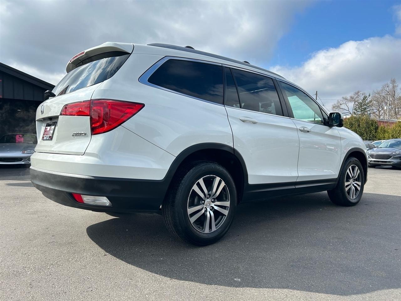 Honda Pilot EX-L w/Navigation AWD 2017