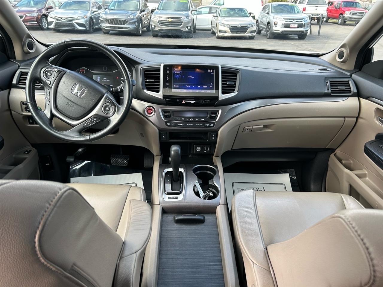 Honda Pilot EX-L w/Navigation AWD 2017