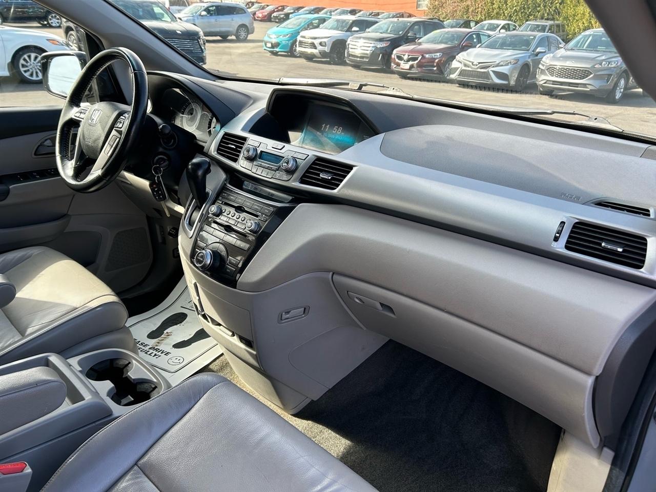 Honda Odyssey 5dr Touring 2012