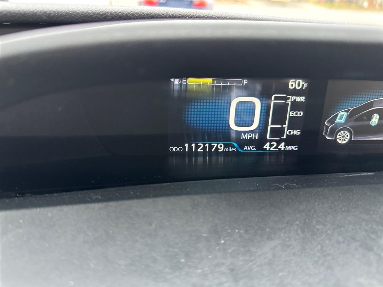 Toyota Prius Three Touring (Natl) 2017