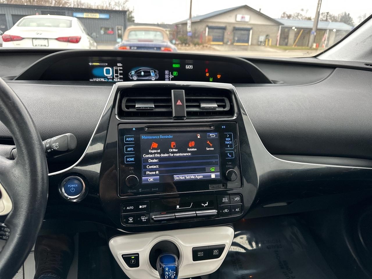 Toyota Prius Three Touring (Natl) 2017