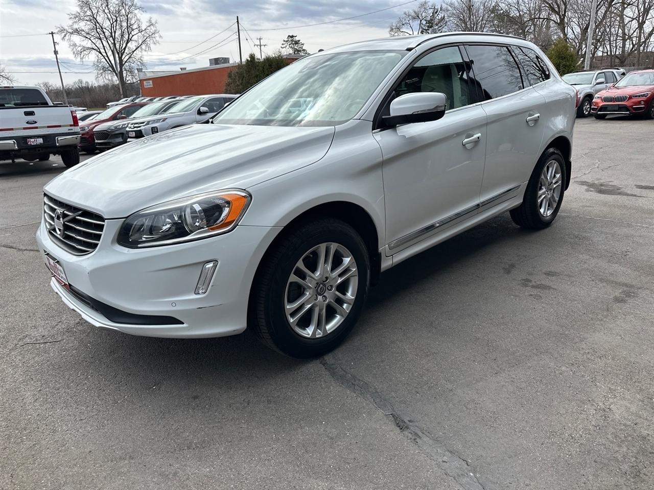 Volvo XC60 AWD 4dr 3.2L 2014