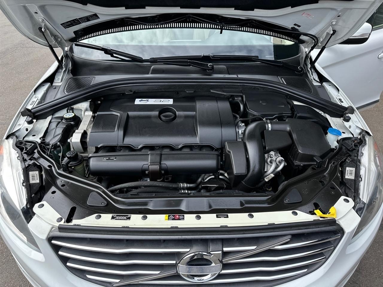 Volvo XC60 AWD 4dr 3.2L 2014