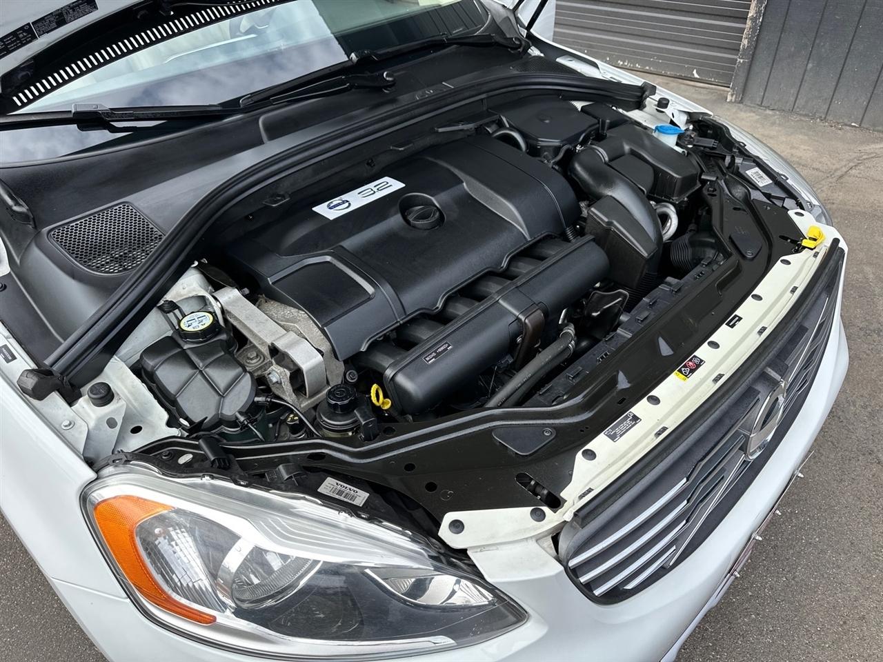 Volvo XC60 AWD 4dr 3.2L 2014