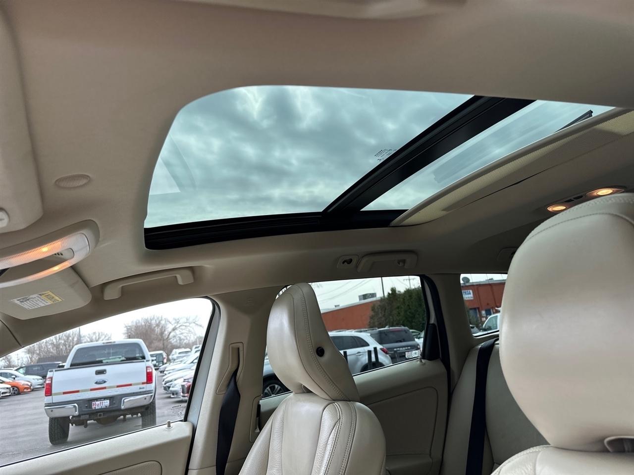 Volvo XC60 AWD 4dr 3.2L 2014