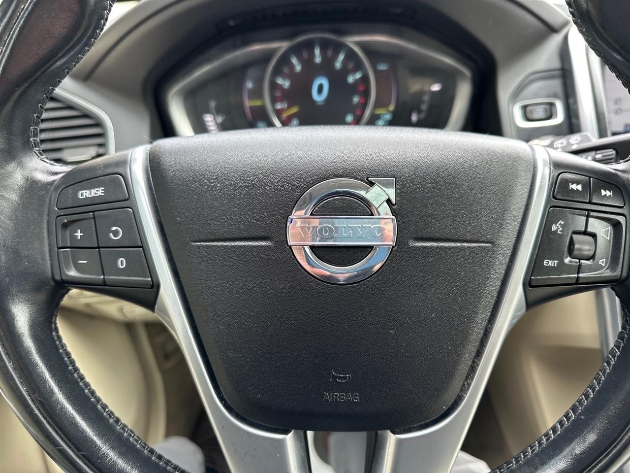 Volvo XC60 AWD 4dr 3.2L 2014