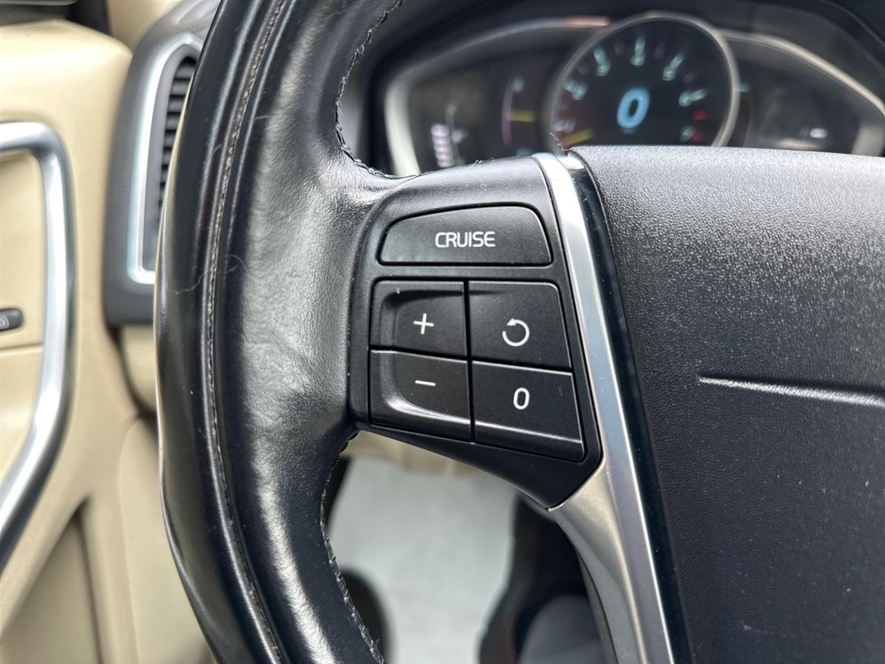 Volvo XC60 AWD 4dr 3.2L 2014