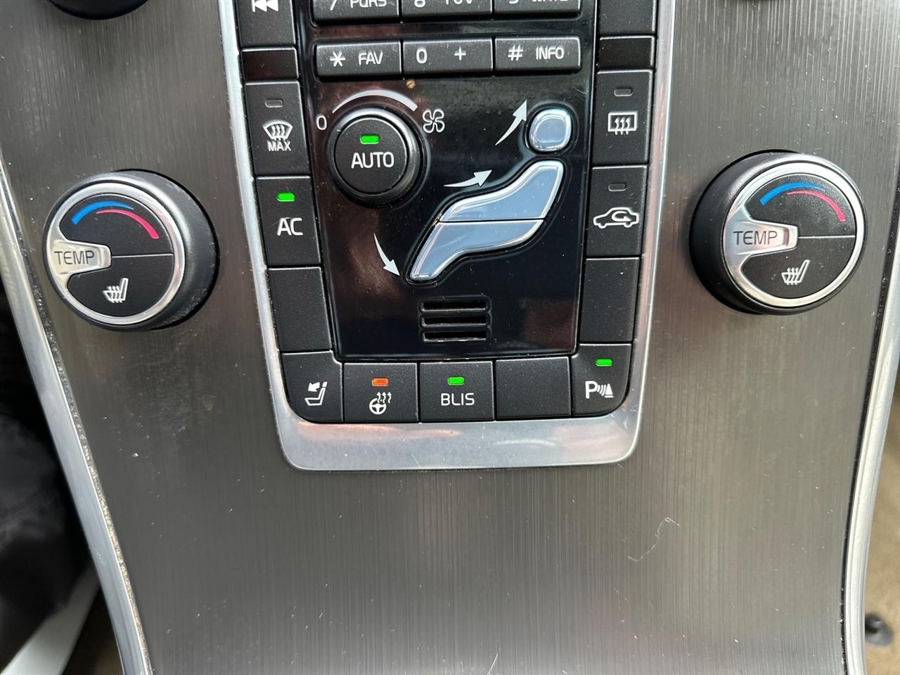 Volvo XC60 AWD 4dr 3.2L 2014