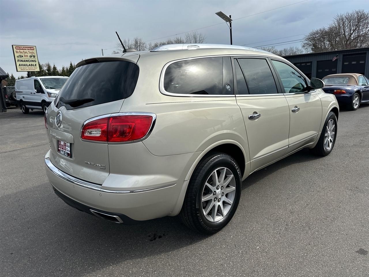 Buick Enclave AWD 4dr Leather 2017