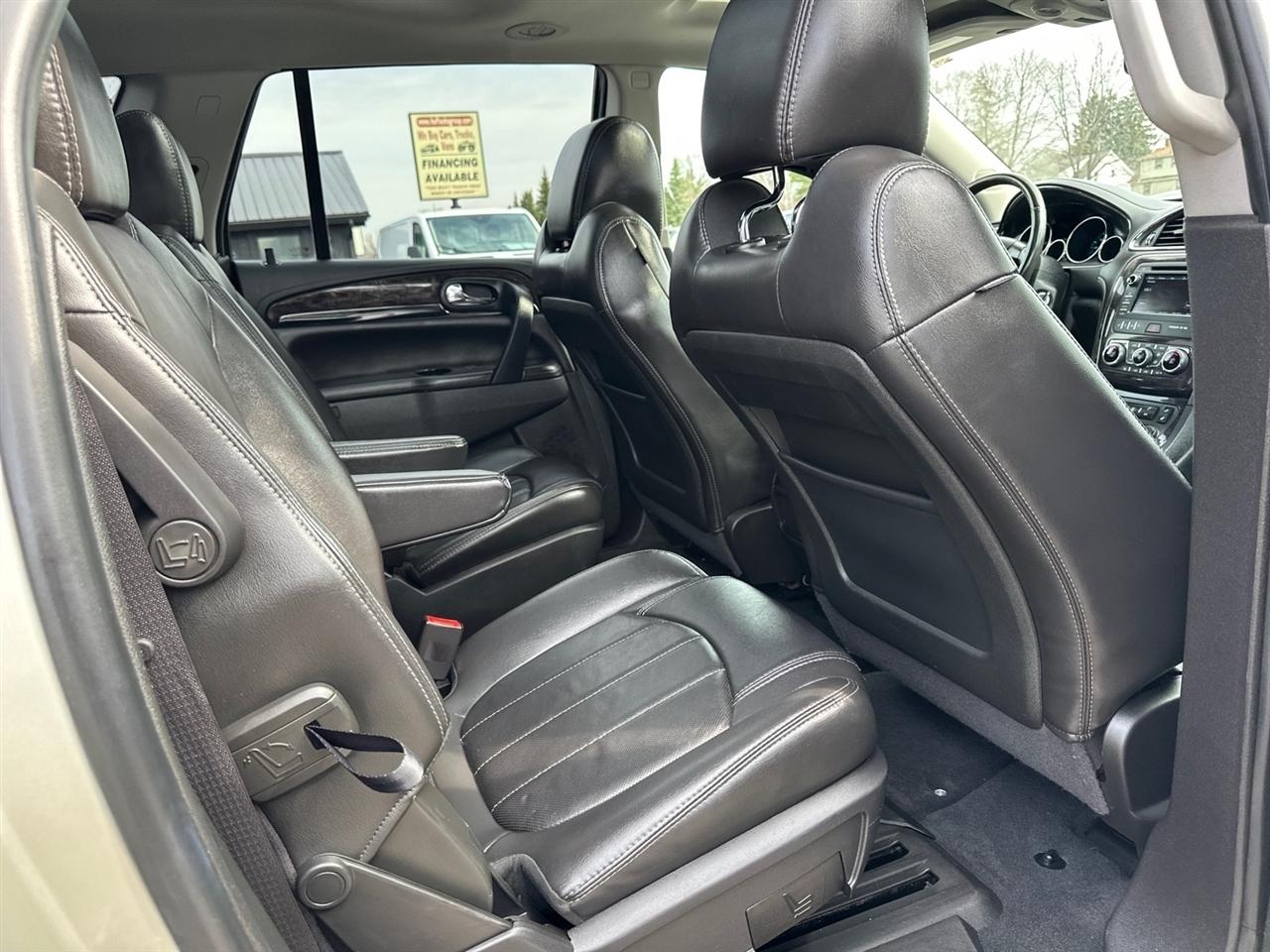 Buick Enclave AWD 4dr Leather 2017