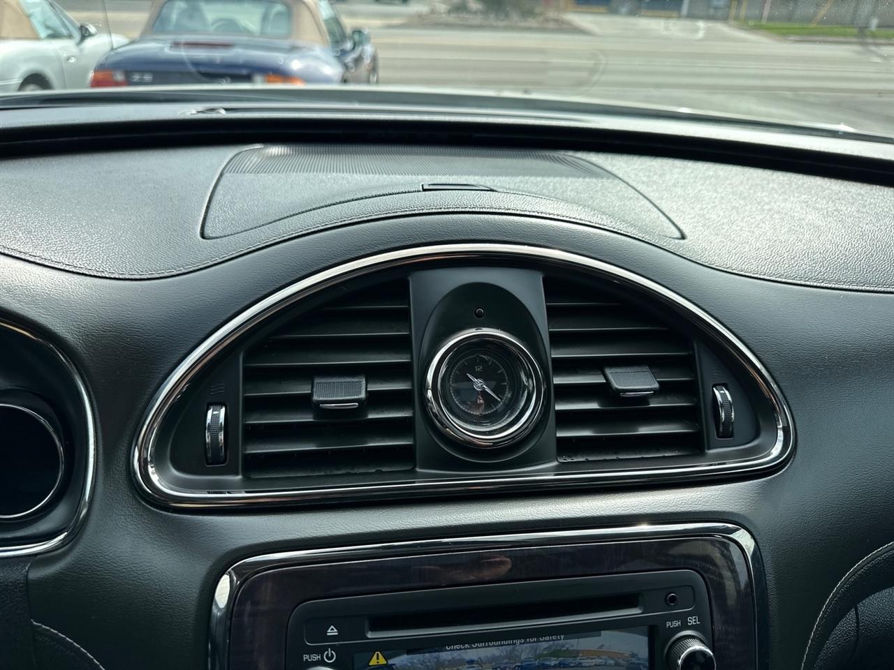 Buick Enclave AWD 4dr Leather 2017