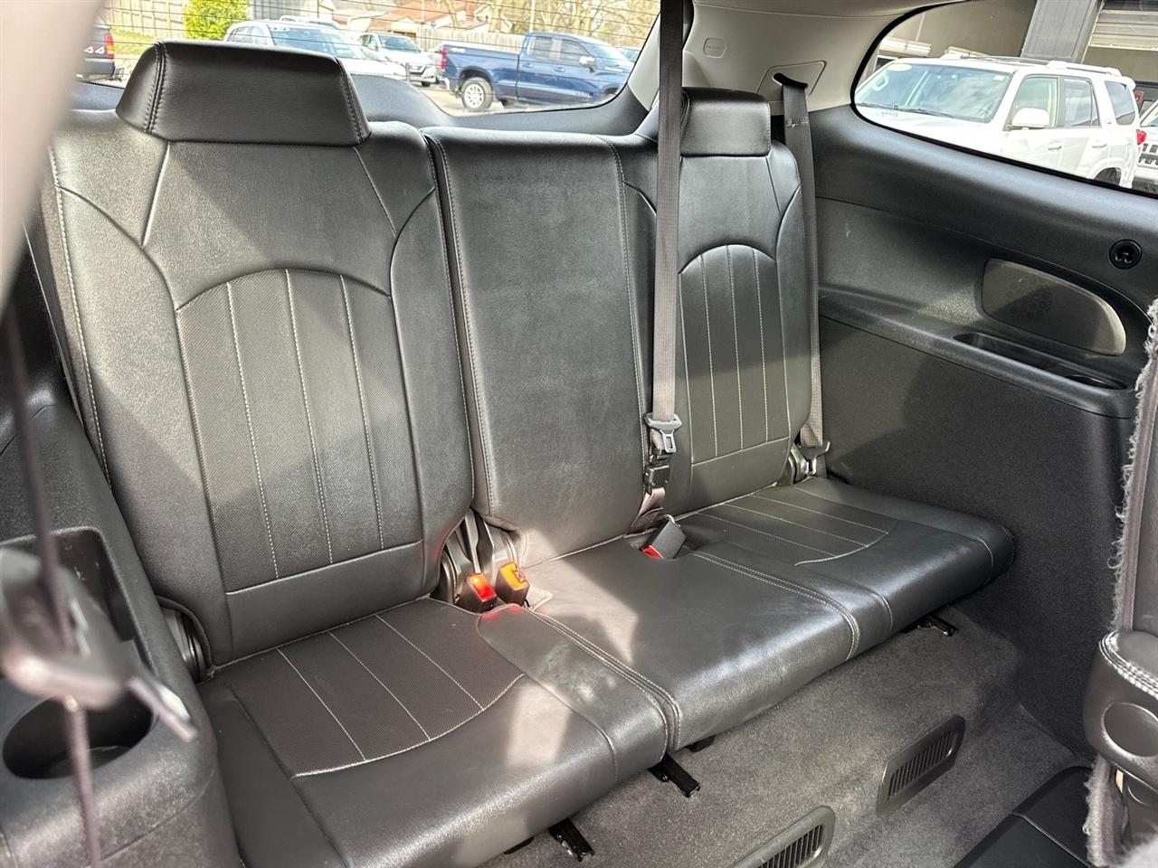 Buick Enclave AWD 4dr Leather 2017