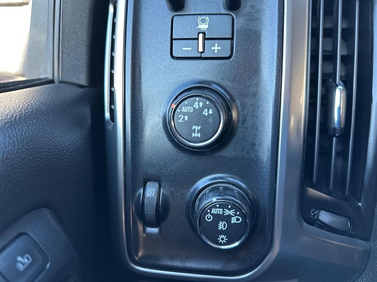 Chevrolet Silverado 1500 4WD Double Cab 143.5" LTZ w/2LZ 2016