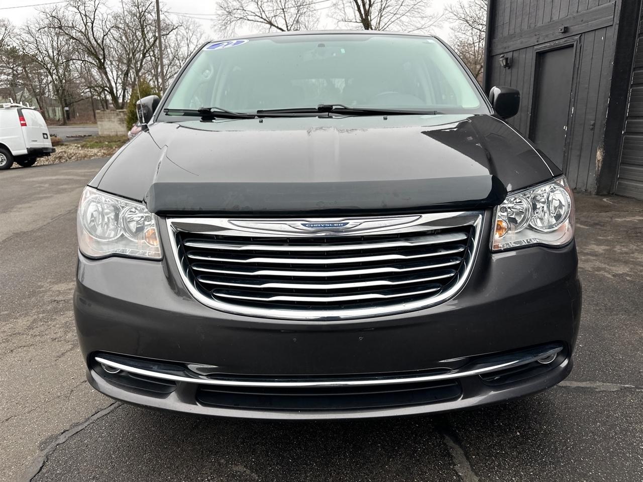 Chrysler Town & Country 4dr Wgn Touring 2016