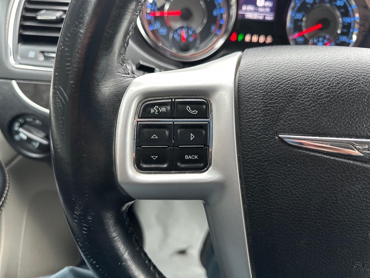 Chrysler Town & Country 4dr Wgn Touring 2016