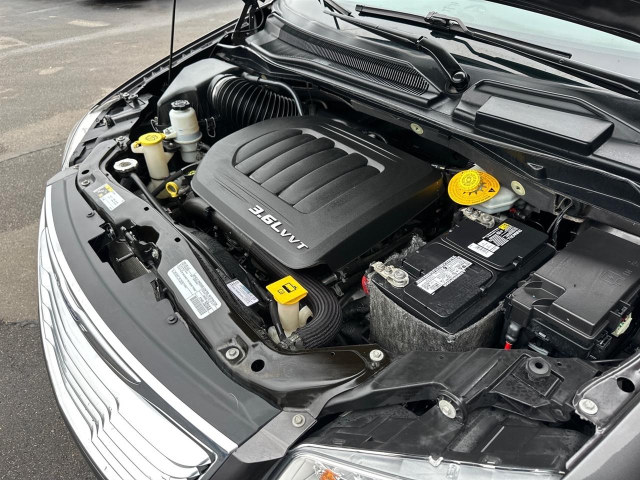 Chrysler Town & Country 4dr Wgn Touring 2016