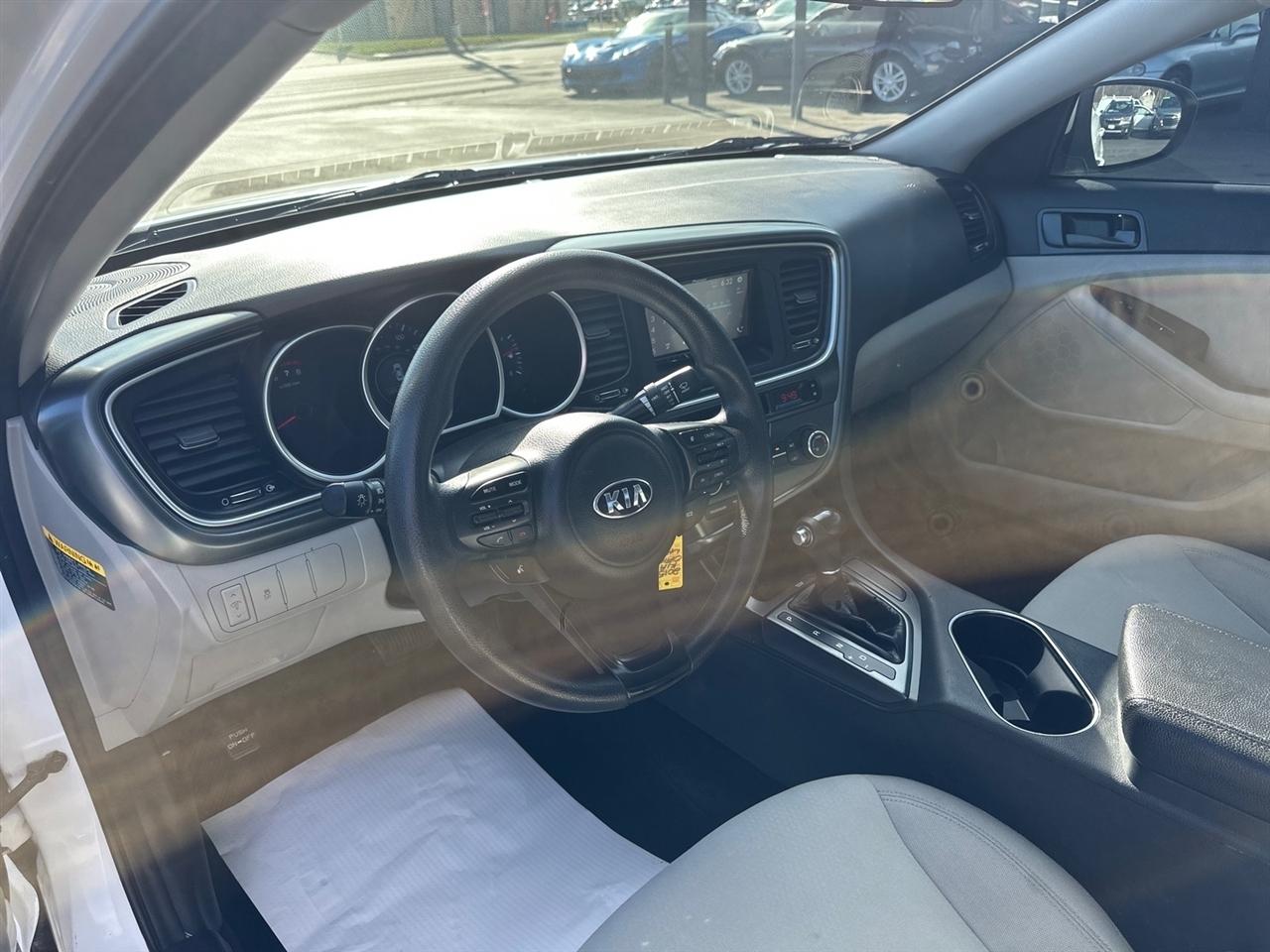 Kia Optima 4dr Sdn LX 2015