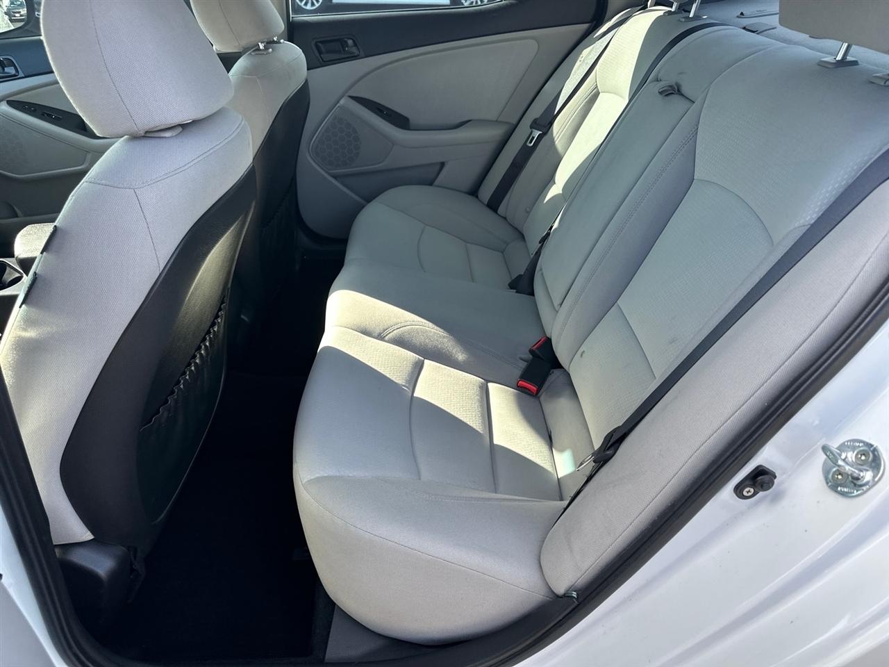 Kia Optima 4dr Sdn LX 2015